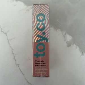 NIB Toy Factory Smart Gloss in shade Calabasas Glaze